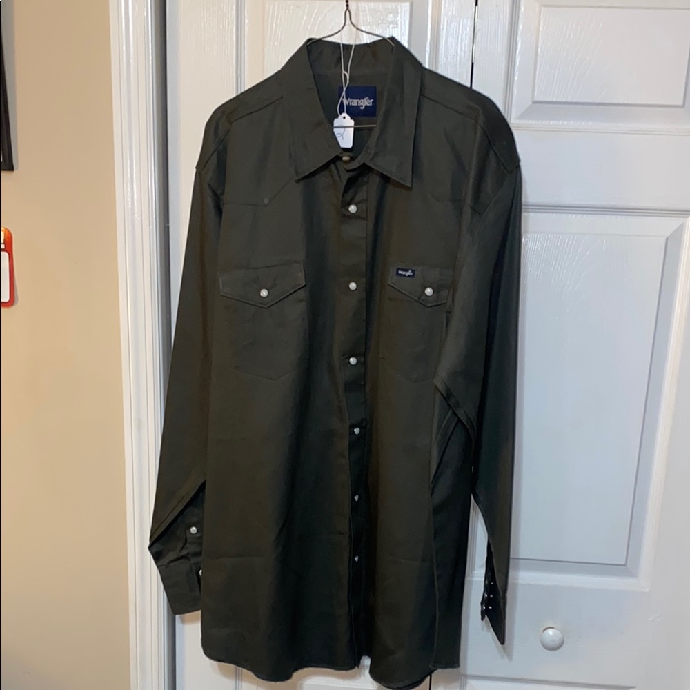 Men’s Wrangler pearl snap western shirt